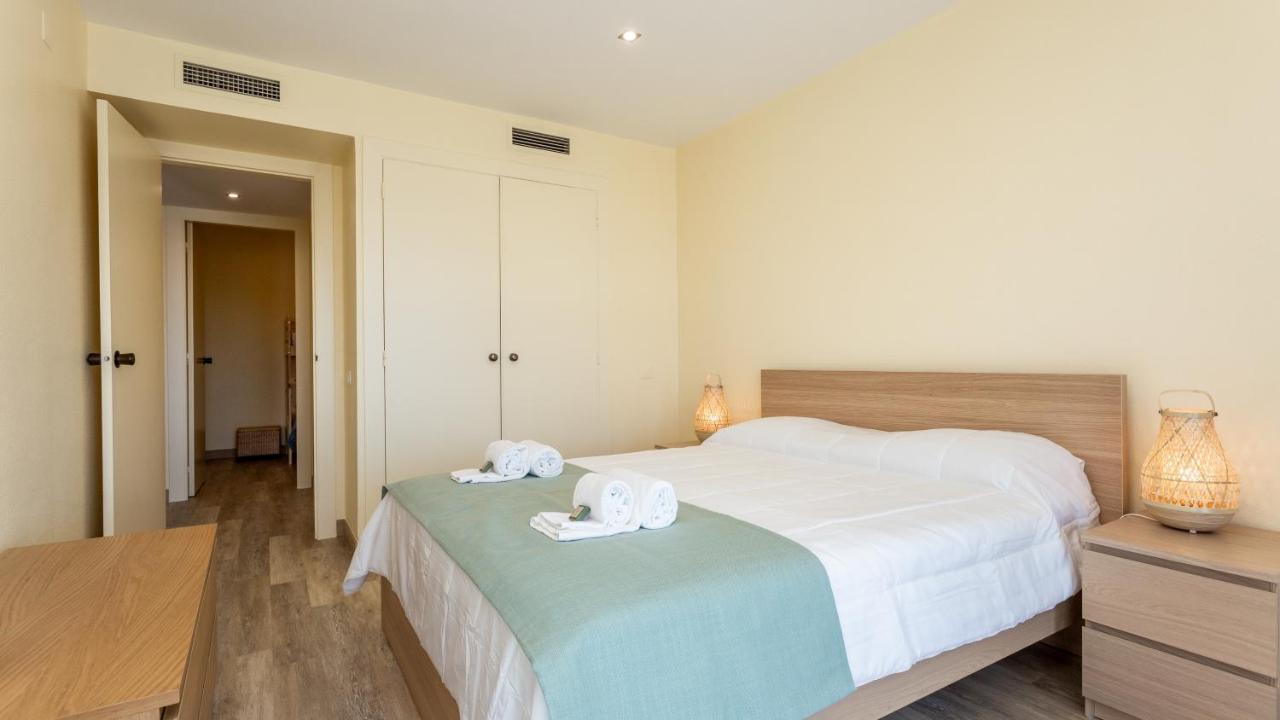 Divine Marina Apartment W/ Pool & Garden By Lovelystay Quarteira Eksteriør billede