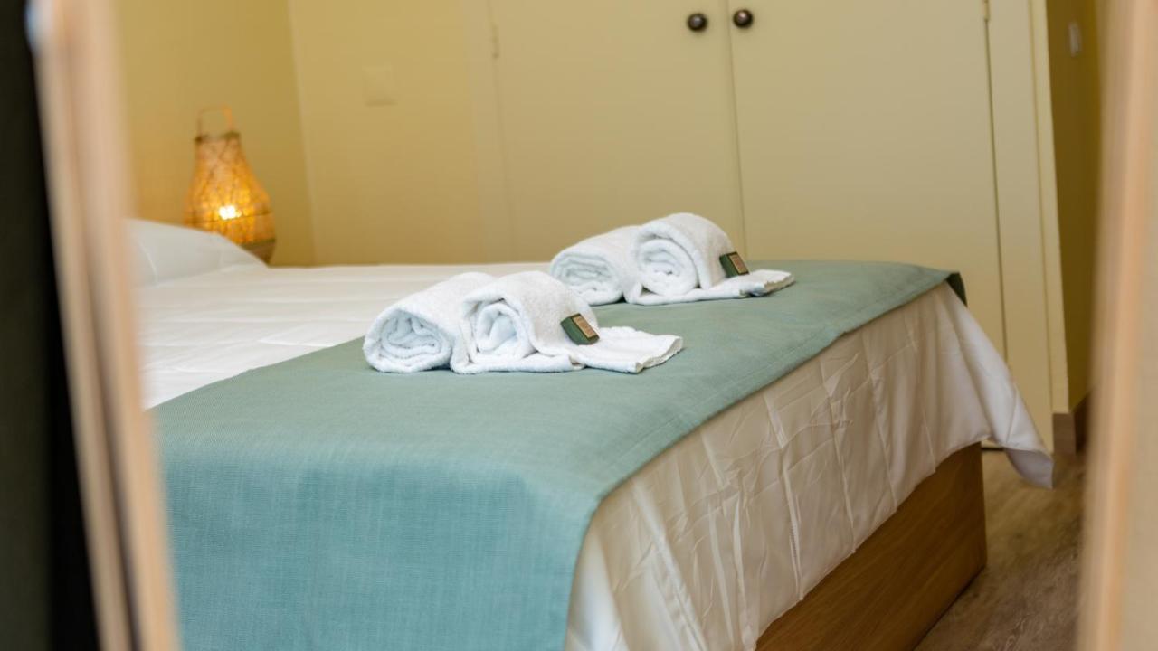 Divine Marina Apartment W/ Pool & Garden By Lovelystay Quarteira Eksteriør billede